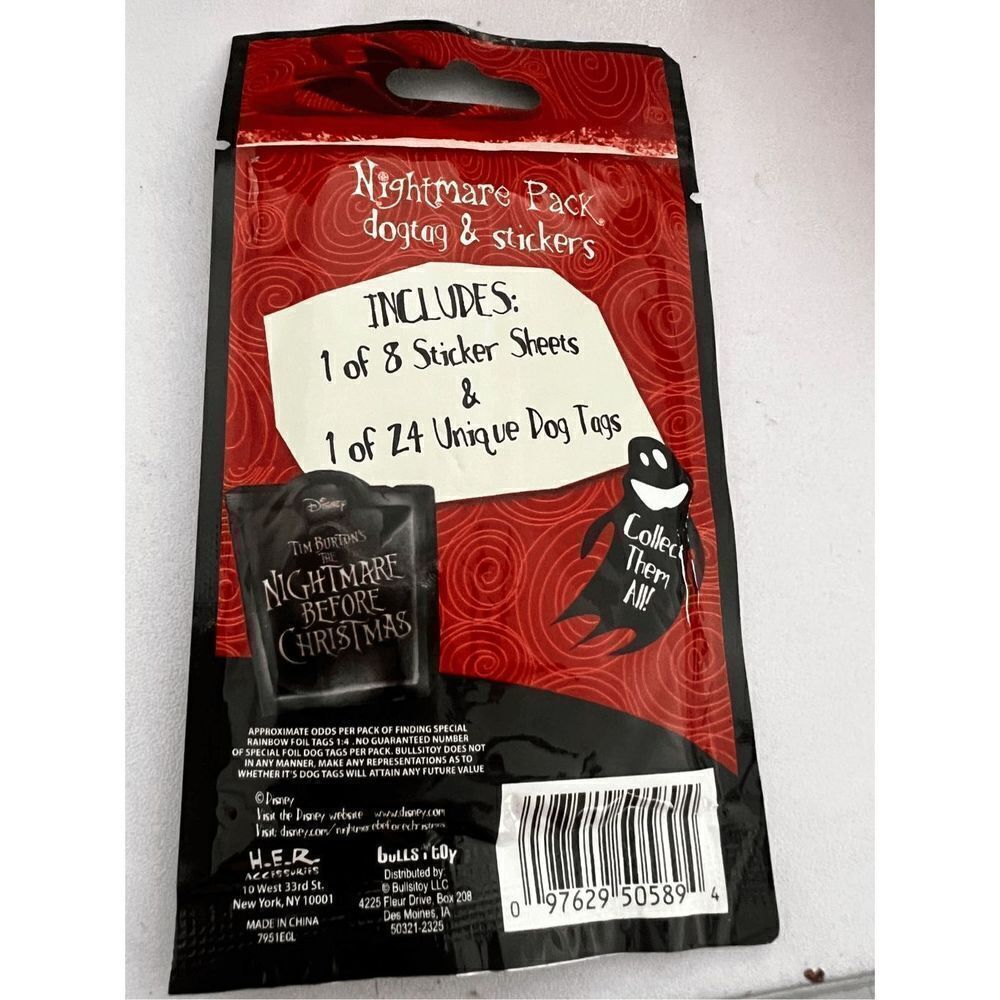 Nightmare Before Christmas Dog Tag & Sticker Blind Mystery Pack - Picture 4 of 5